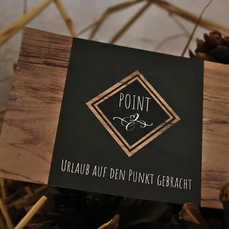 Point Apartment *
